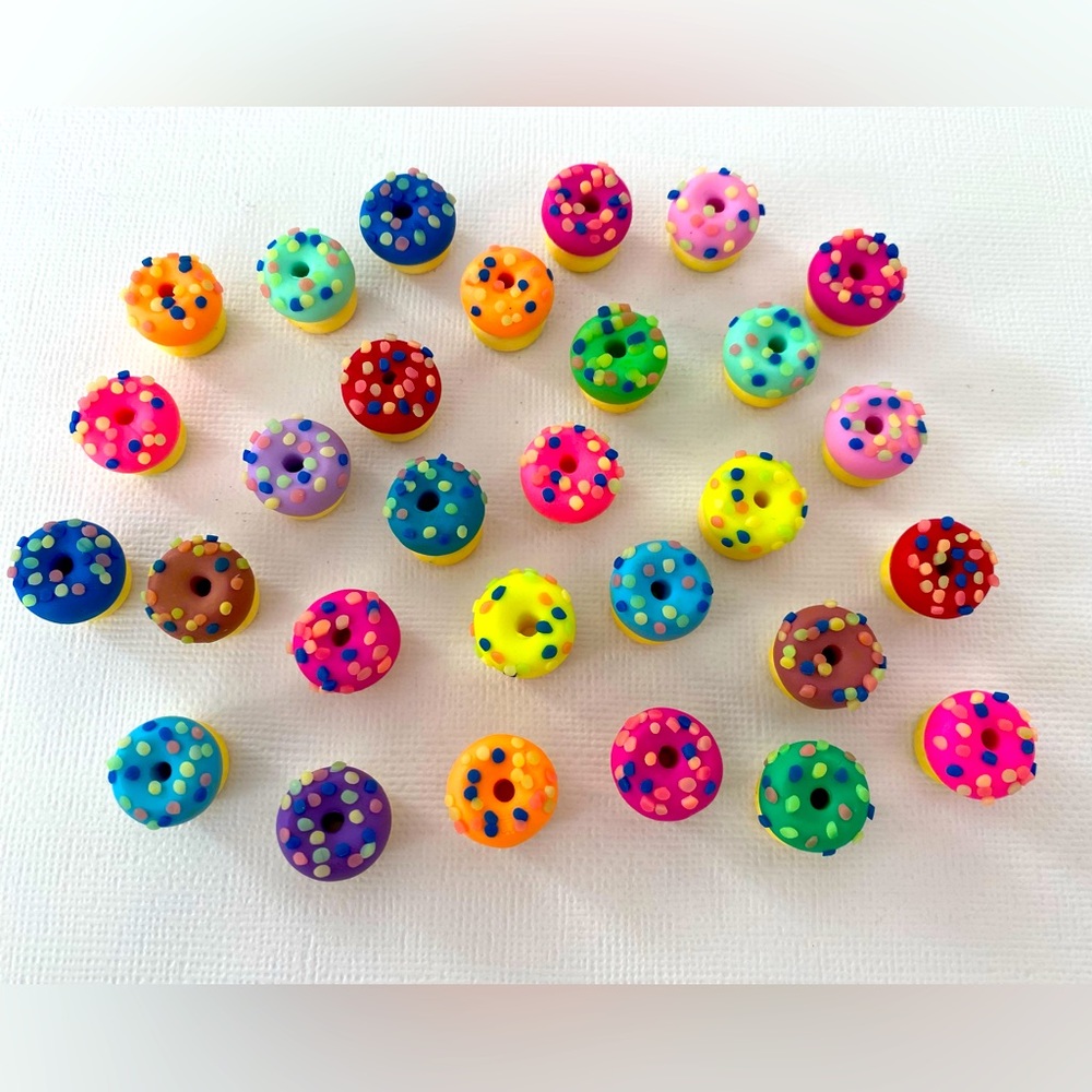 14 Doll Play Donuts